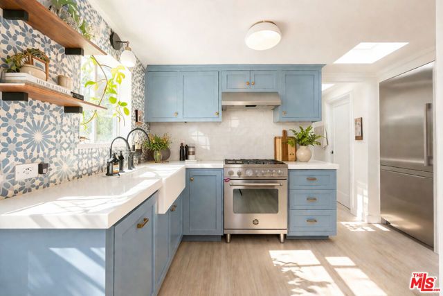 1014 Oakwood Avenue, Venice (los Angeles), CA 90291