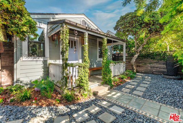 1014 Oakwood Avenue, Venice (los Angeles), CA 90291