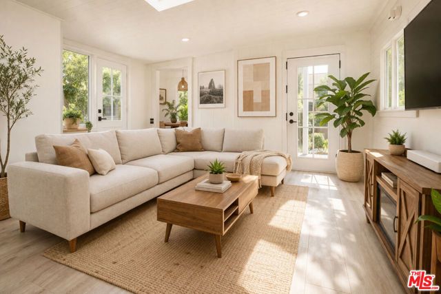 1014 Oakwood Avenue, Venice (los Angeles), CA 90291