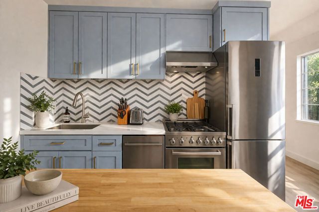 1014 Oakwood Avenue, Venice (los Angeles), CA 90291