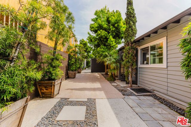 1014 Oakwood Avenue, Venice (los Angeles), CA 90291