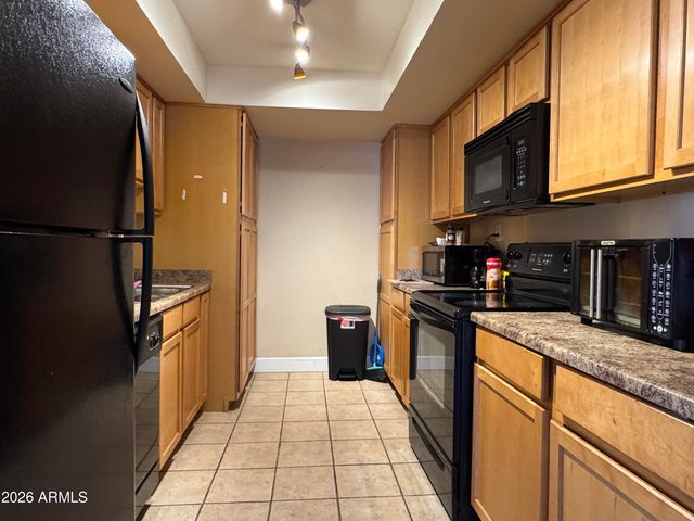 3825 E CAMELBACK Road 276, Phoenix, AZ 85018