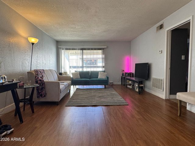 3825 E CAMELBACK Road 276, Phoenix, AZ 85018