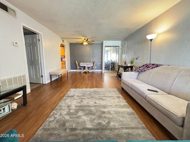 3825 E CAMELBACK Road 276, Phoenix, AZ 85018