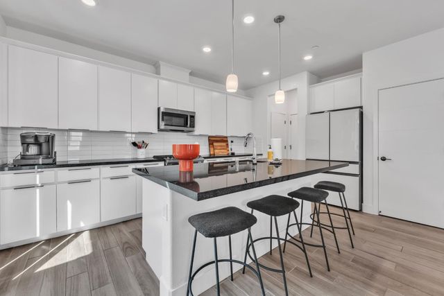 3356 Gallatin Dr, Folsom, CA 95630