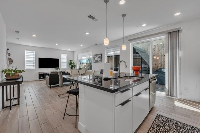 3356 Gallatin Dr, Folsom, CA 95630