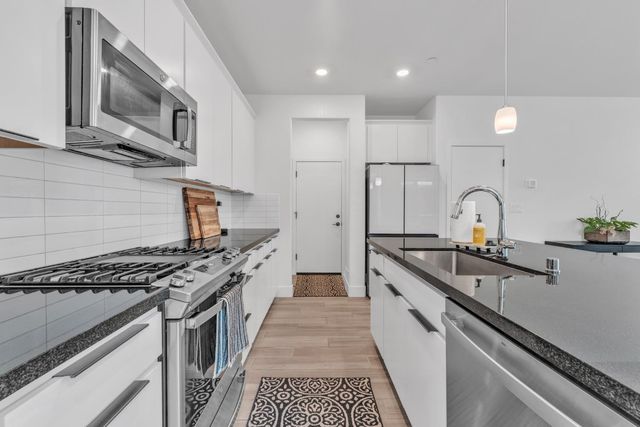 3356 Gallatin Dr, Folsom, CA 95630