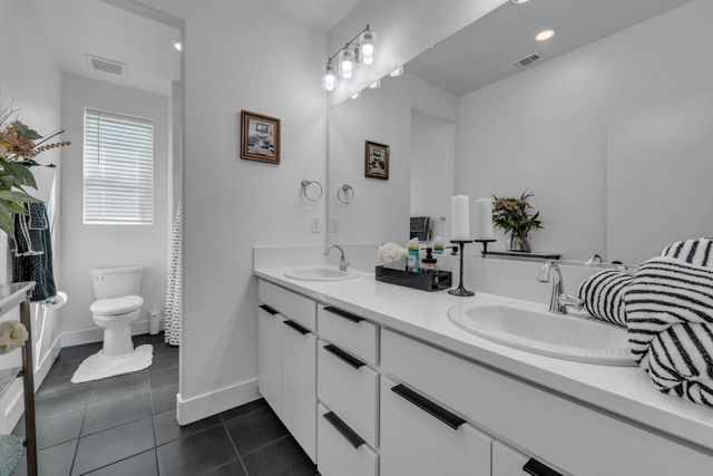 3356 Gallatin Dr, Folsom, CA 95630