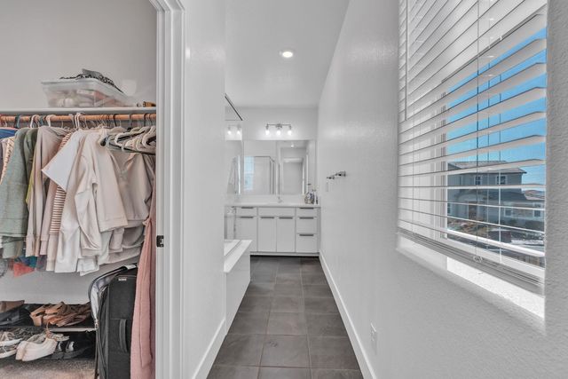 3356 Gallatin Dr, Folsom, CA 95630
