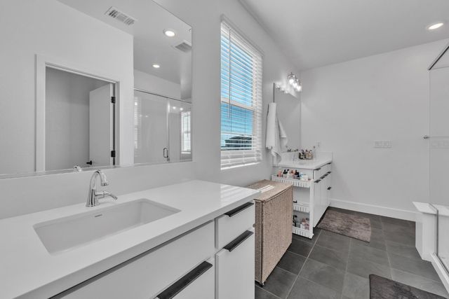 3356 Gallatin Dr, Folsom, CA 95630