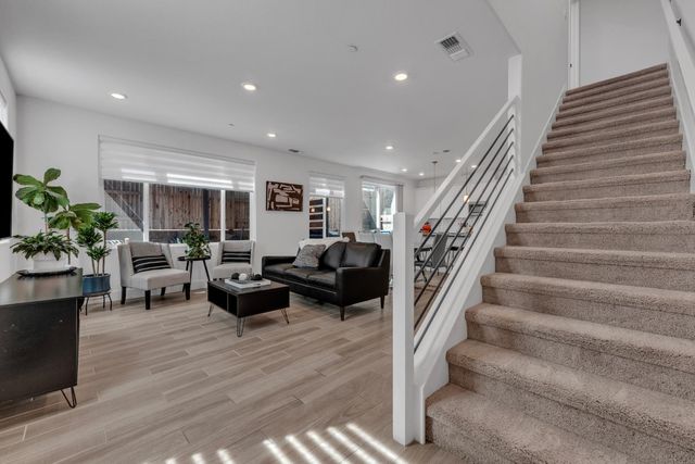 3356 Gallatin Dr, Folsom, CA 95630