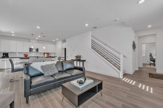 3356 Gallatin Dr, Folsom, CA 95630