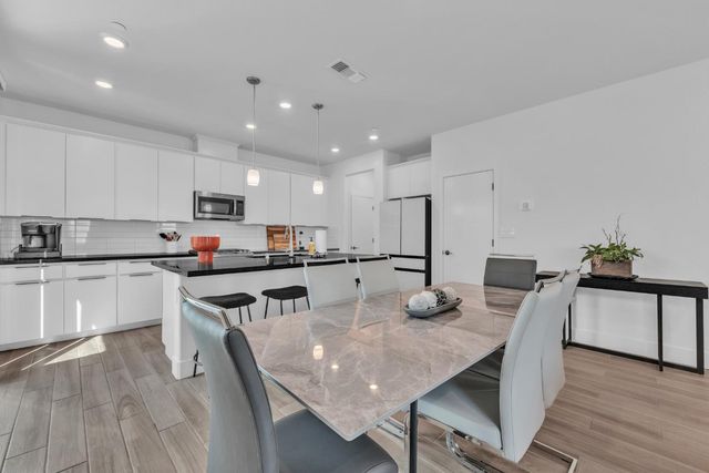 3356 Gallatin Dr, Folsom, CA 95630