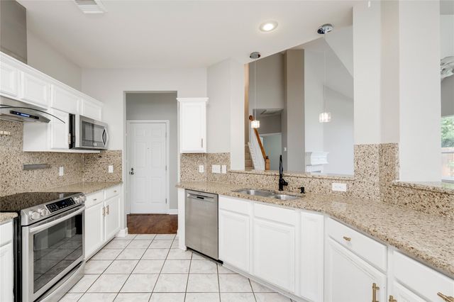 8106 Longdraw DR, Round Rock, TX 78681