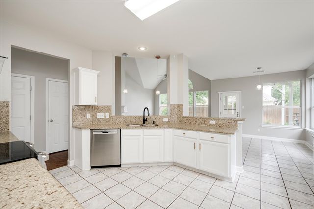 8106 Longdraw DR, Round Rock, TX 78681