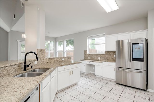 8106 Longdraw DR, Round Rock, TX 78681
