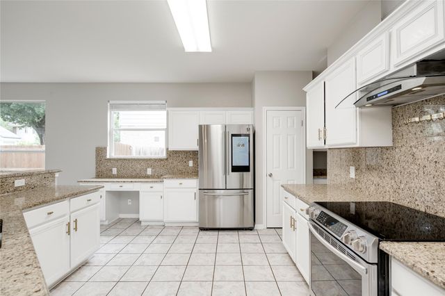 8106 Longdraw DR, Round Rock, TX 78681