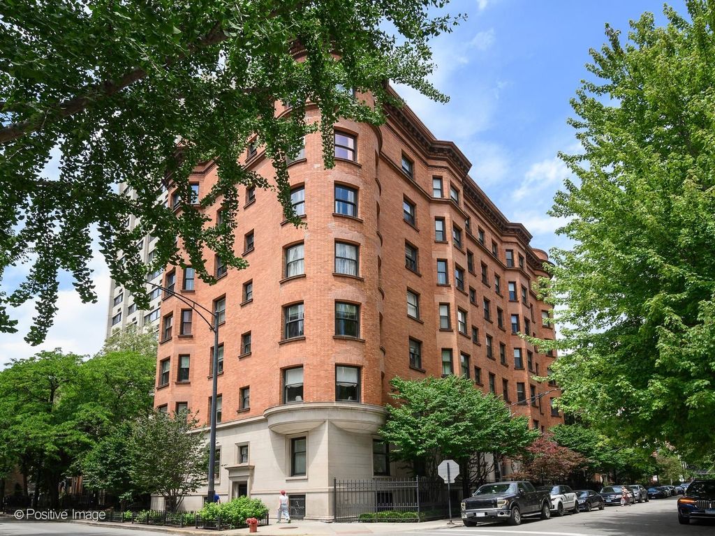 1210 N Astor Street 2A, Chicago, IL 60610 — exterior