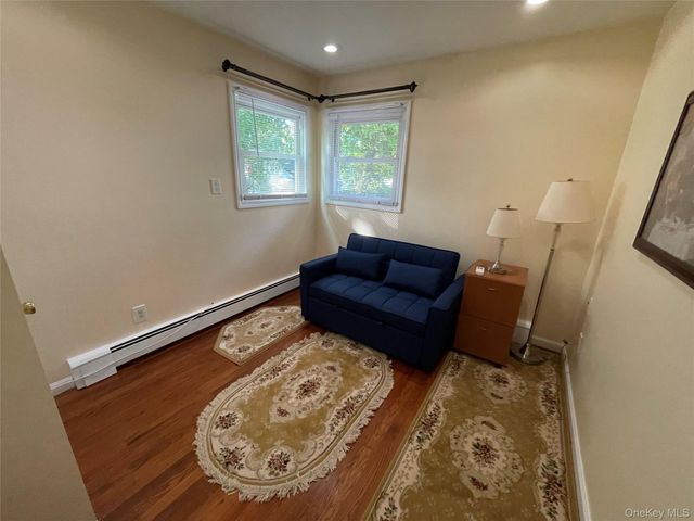 5 Denton Place, Farmingdale, NY 11735