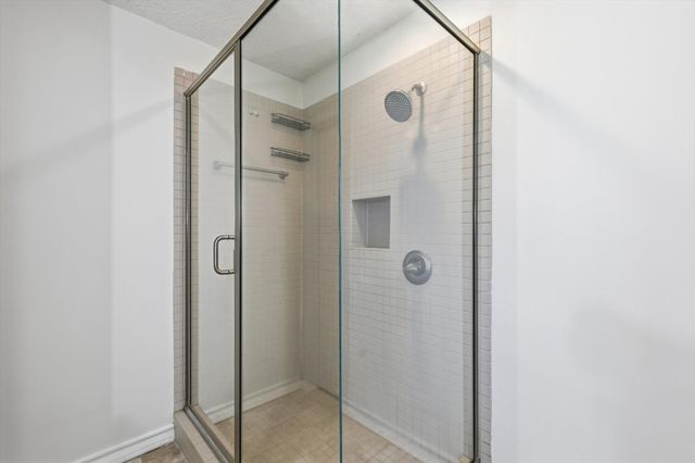 6908 Wilton Drive, Fort Worth, TX 76133