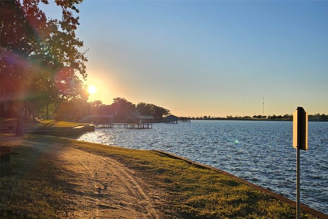 130 Dogwood Drive, Trinidad, TX 75163