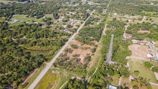6030 Mellow DR, North Fort Myers, FL 33917