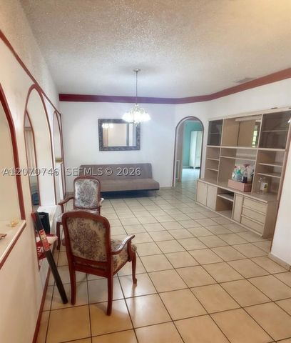 50 E 44th St, Hialeah, FL 33013