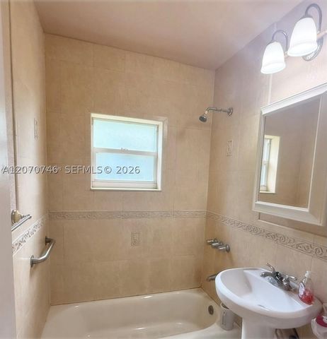 50 E 44th St, Hialeah, FL 33013