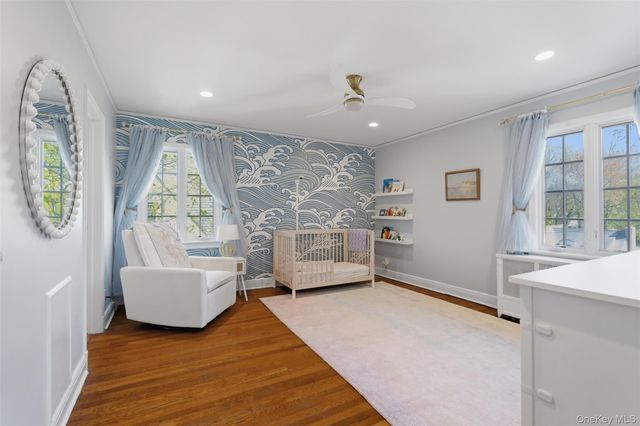 42 Mulberry Lane, New Rochelle, NY 10804