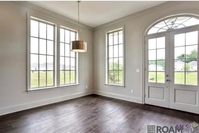 10851 Cane Mill Ln, Baton Rouge, LA 70810