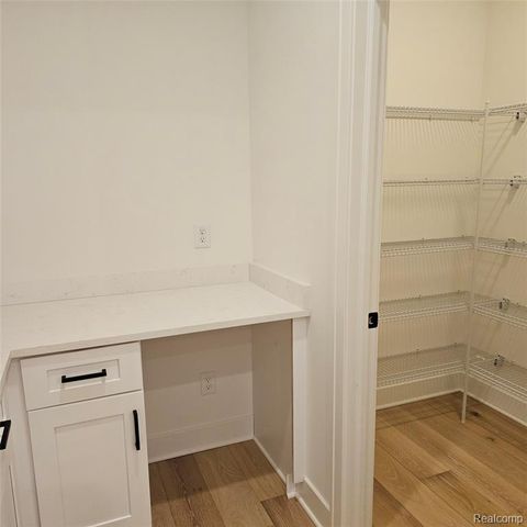 18582 Stallmann Drive, Macomb, MI 48042