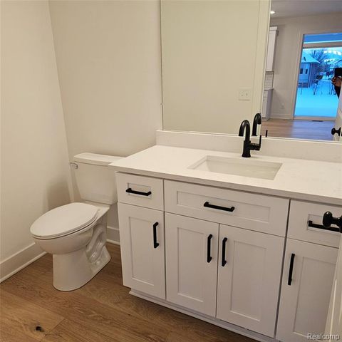 18582 Stallmann Drive, Macomb, MI 48042