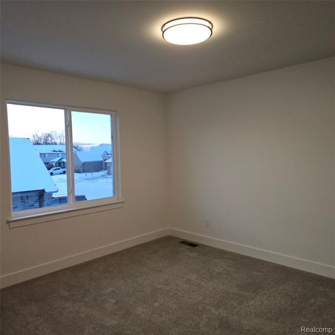 18582 Stallmann Drive, Macomb, MI 48042