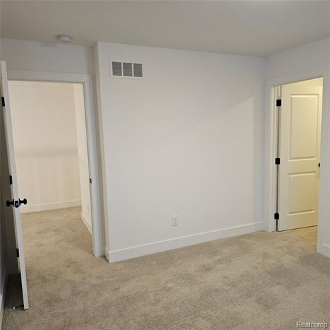 18582 Stallmann Drive, Macomb, MI 48042