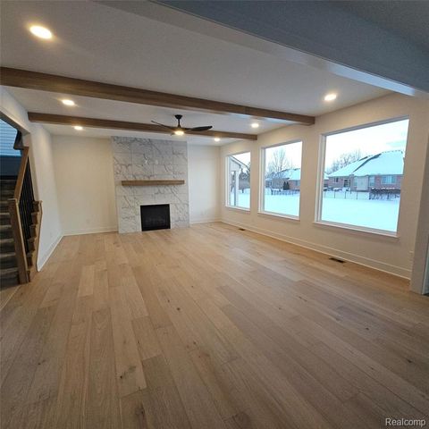 18582 Stallmann Drive, Macomb, MI 48042