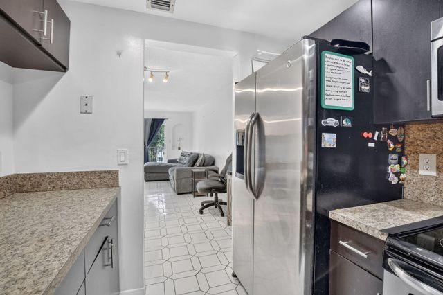6001 N Falls Circle Drive 306, Lauderhill, FL 33319