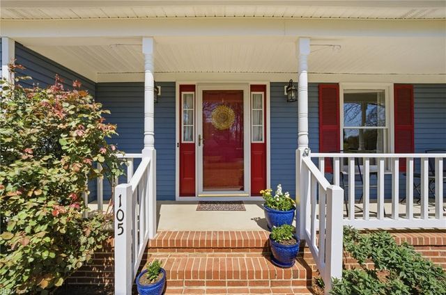 105 Gardenville DR, Yorktown, VA 23693