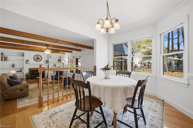 105 Gardenville DR, Yorktown, VA 23693