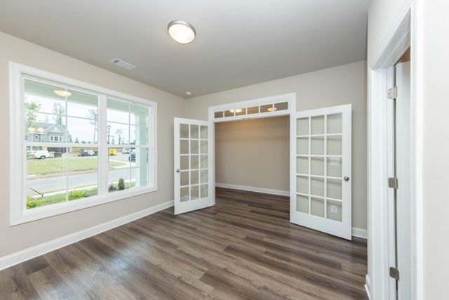 5587 Spring Street, Flowery Branch, GA 30542