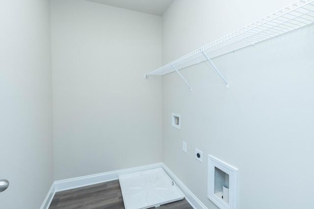 5587 Spring Street, Flowery Branch, GA 30542