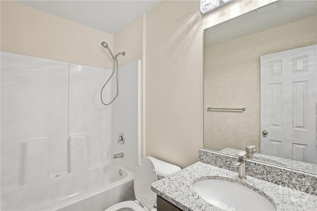 724 Dixon Street, Savannah, GA 31405