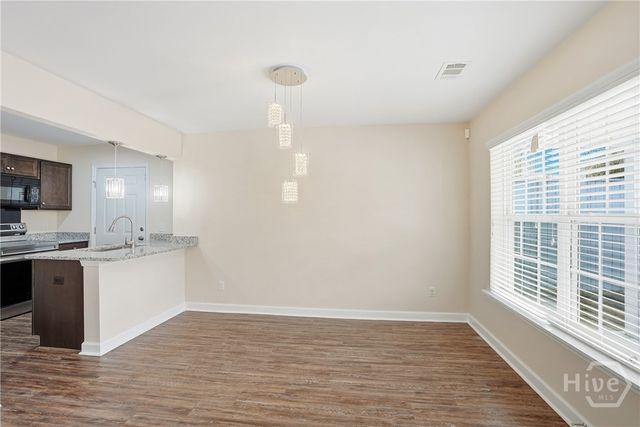 724 Dixon Street, Savannah, GA 31405