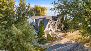 27927 Ponchartrain Street, Harrison Twp, MI 48045