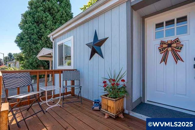 300 SE Lacreole #273 Dr 273, Dallas, OR 97338
