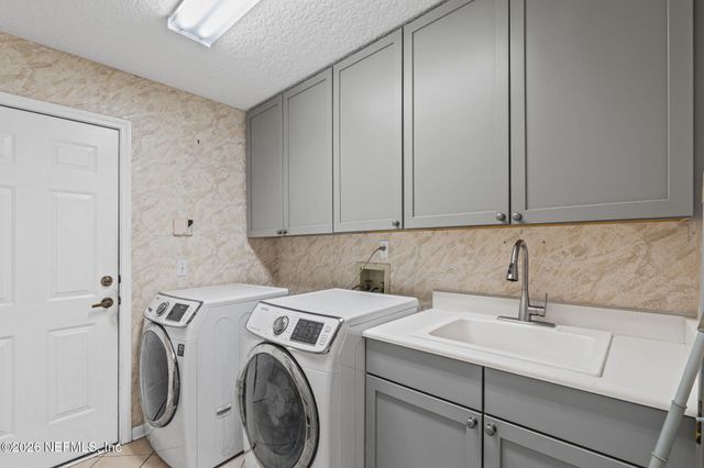 1581 STONEBRIAR Road, Green Cove Springs, FL 32043