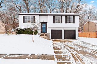 13 Planet Court, Fairfield, OH 45014