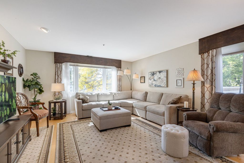 6401 Lincoln Avenue 210, Morton Grove, IL 60053 — photo 4