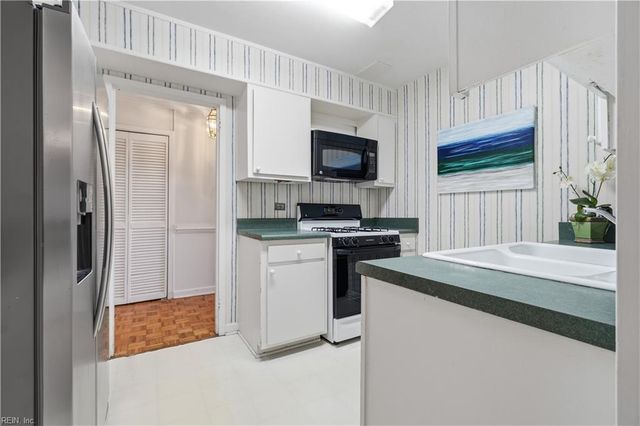 7320 Glenroie Ave Apt 6F, Norfolk, VA 23505