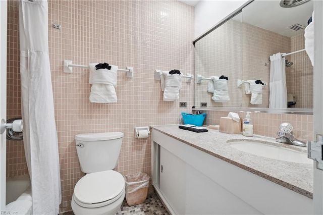 7320 Glenroie Ave Apt 6F, Norfolk, VA 23505