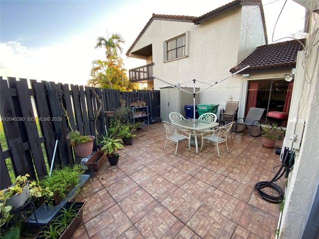 4875 SW 152nd Pl C-96, Miami, FL 33185